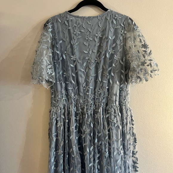 Baltic Born Marseille Embossed Maxi Dress Dusty Blue XL - Picture 4 of 4